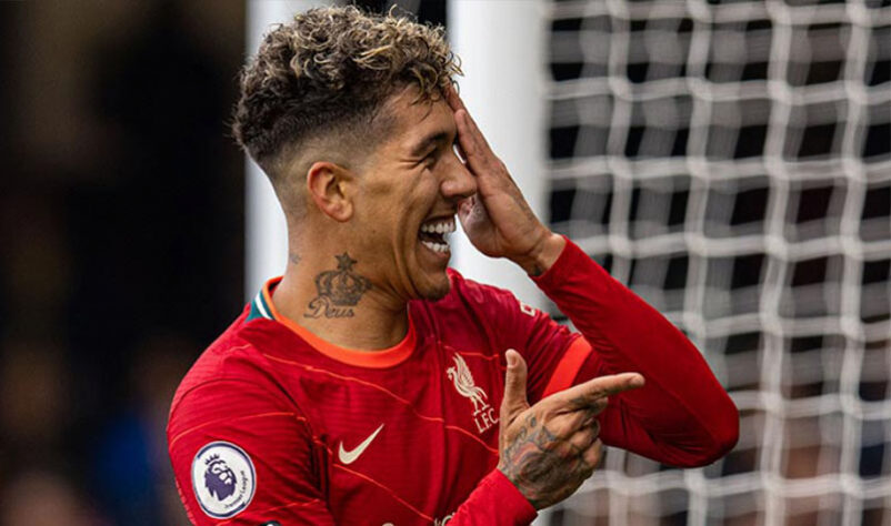 Roberto Firmino (30 anos) - Atacante - Clube atual: Liverpool - Revelado pelo CRB, foi para o Figueirense e jogou por só um ano, entre 2008 e 2009. Foi vendido ao Hoffenheim (ALE), se destacou e foi contratado pelo Liverpool (ING), onde deslanchou de vez.