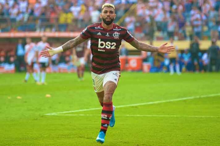 GABRIEL - Flamengo (C$ 18,50) - Um dos melhores atacantes do país que atua numa equipe que marca gols com frequência nunca pode ser descartado. O confronto contra o São Paulo, fora de casa, é difícil, mas o centroavante tem potencial pra se destacar contra o Tricolor, que não terá Arboleda.