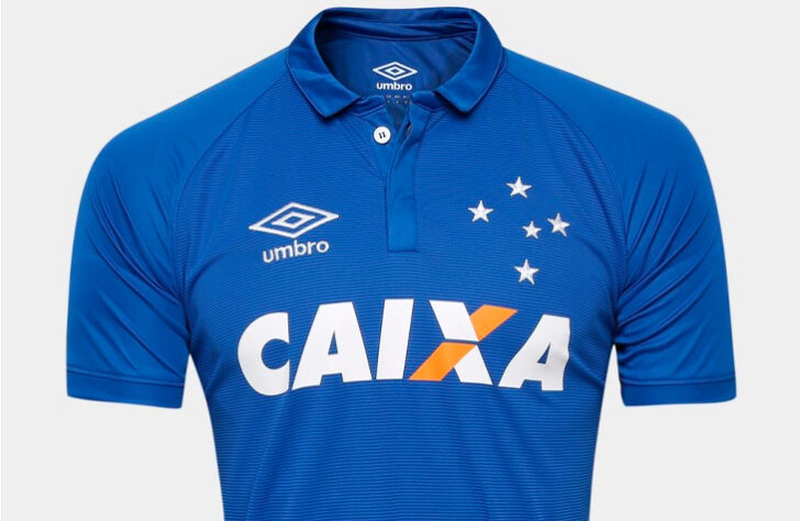 2016 - Fornecedora: Umbro.