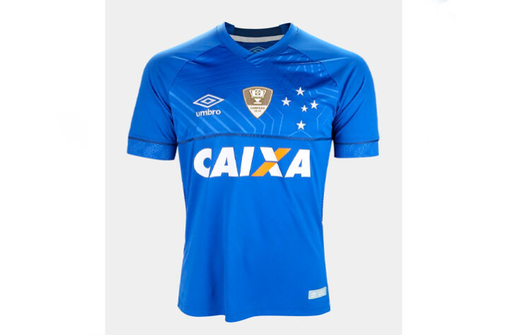 2018 - Fornecedora: Umbro.