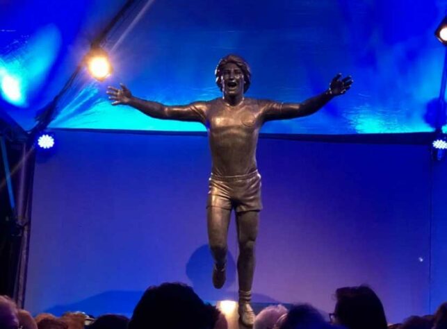 Renato Gaúcho - Localizada na Arena do Grêmio.