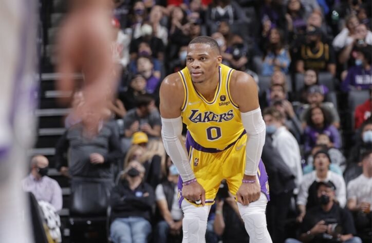 5°  lugar: Russel Westbrook - Loas Angeles Lakers - 74,2 milhões de dólares.