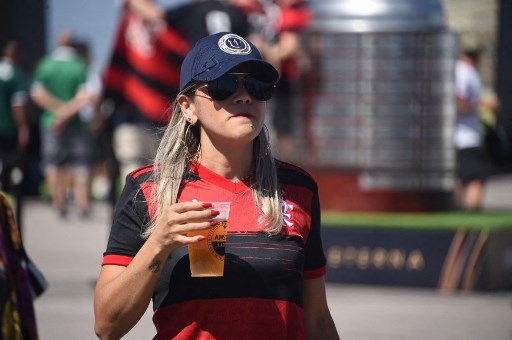 Festa da torcida do Flamengo em Montevidéu, no Uruguai