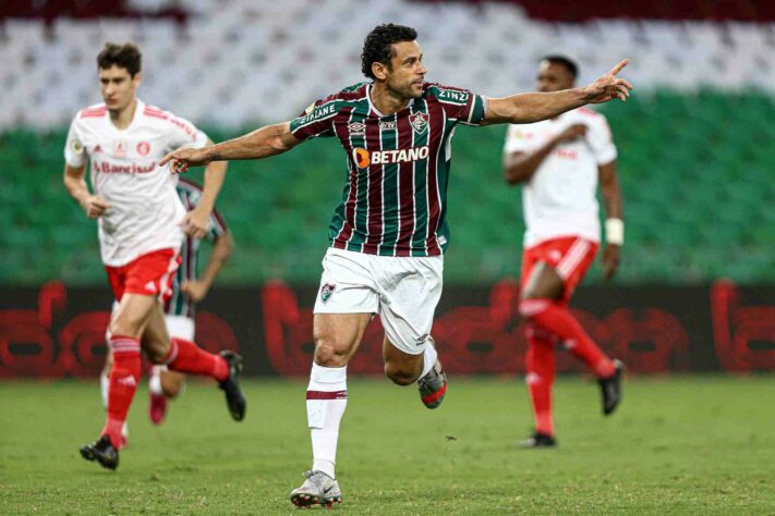 O Fluminense venceu mais uma diante da sua torcida no Maracanã. O Tricolor bateu o Internacional por 1 a 0 em um confronto direto na briga por uma vaga na próxima edição da Copa Libertadores. Fred marcou o gol da vitória, de pênalti, ao 3 do primeiro tempo. Com o triunfo, os cariocas somam 51 pontos, enquanto o Colorado segue com 47. Confira as notas dos jogadores do Fluminense (Por Felipe Melo - felipeeduardo@lancenet.com.br).