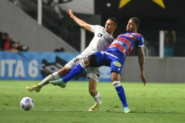 Fortaleza: Sobe – Robson – O atacante levou muito perigo ao time do Peixe e só não deixou sua marca devido a um milagre de João Paulo, em lance no primeiro tempo, quando a partida ainda estava 0 a 0. // Desce – Lucas Lima – Reserva do Fortaleza, entrou no decorrer do segundo tempo e nada fez. Além de não conseguir passar quase nunca pela marcação dos jogadores do Peixe, cada vez que tocava na bola era vaiado em coro na Vila Belmiro.