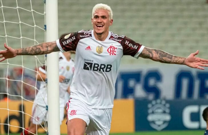 O atleta de 24 anos vale 16 milhões de euros (R$ 104 milhões) e possui contrato com o Flamengo até dezembro de 2025.