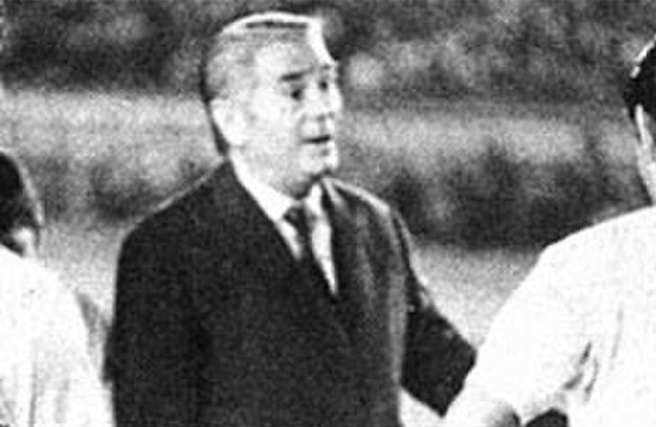 Roberto Scarone (uruguaio): 2 títulos - 1960 (Peñarol-URU) e 1961 (Peñarol-URU).