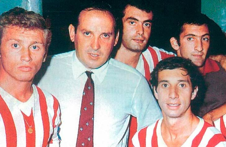 Osvaldo Zubeldía (argentino): 3 títulos - 1968 (Estudiantes-ARG), 1969 (Estudiantes-ARG) e 1970 (Estudiantes-ARG).