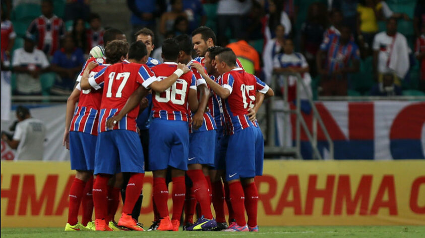 16º colocado - BAHIA (43 pontos) - 37 jogos - Título: 0% - Libertadores: 0% - Rebaixamento: 51,8%.