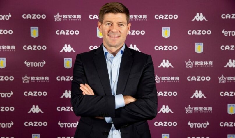 FECHADO - Steven Gerrard foi apresentado como novo técnico do Aston VIlla nesta quinta-feira. O ídolo do Liverpool ganha sua primeira oportunidade como treinador na Premier League após passar mais de três anos no Rangers, da Escócia, e assinou contrato até 2025.