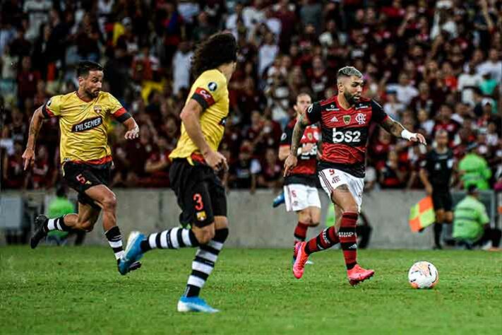 25º) Barcelona - Um gol em três jogos de Gabigol contra o adversário do Equador