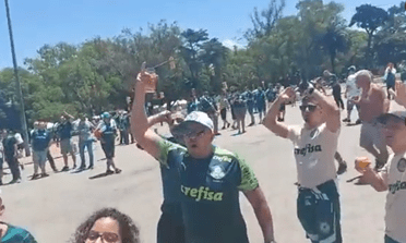 Festa da torcida do Palmeiras em Montevidéu, no Uruguai