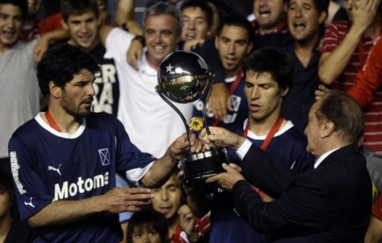 2010 - Independiente-ARG x Goiás - Campeão: Independiente-ARG