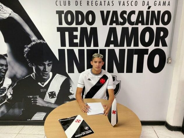 FECHADO - Após encerrar a temporada, a equipe sub-20 do Vasco disputará a Copa São Paulo de futebol júnior, que terá início em janeiro de 2022. Para isso, a direção do clube acertou mais uma contratação. Trata-se do atacante Jordan, que vem com contrato até janeiro de 2024.