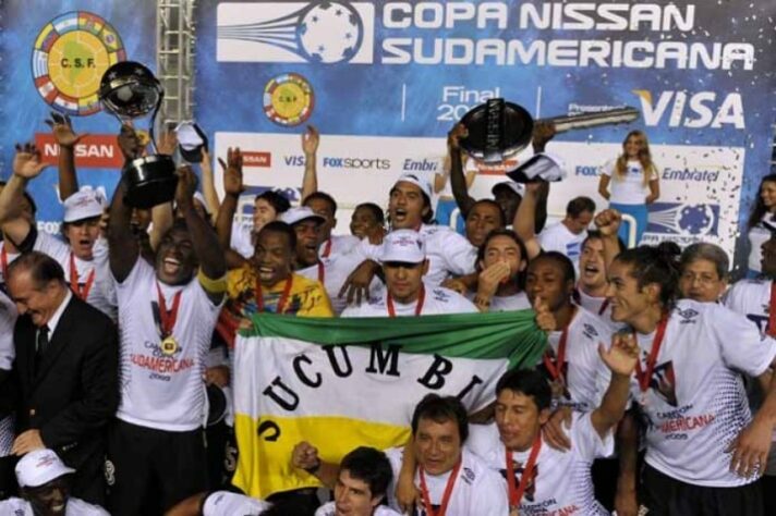 2009 - Campeão: LDU (EQU) / Vice: Fluminense