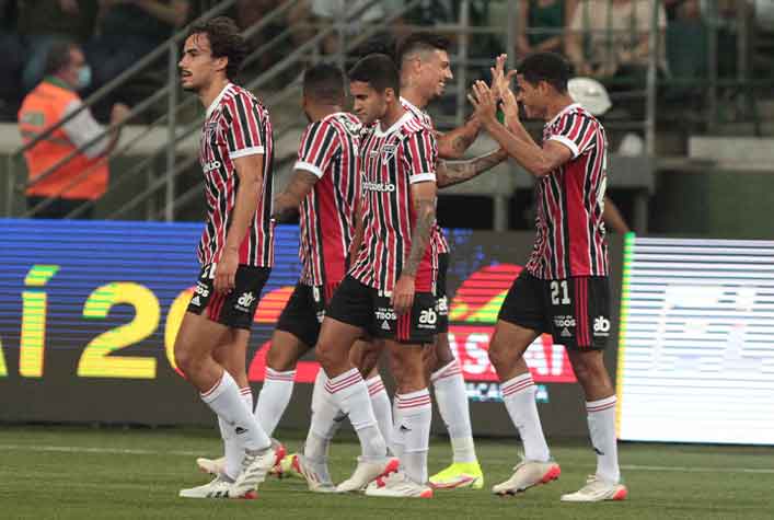 14° colocado - SÃO PAULO (41 pontos) - 33 jogos - Título: 0% - Libertadores: 0,41% - Rebaixamento: 6%.