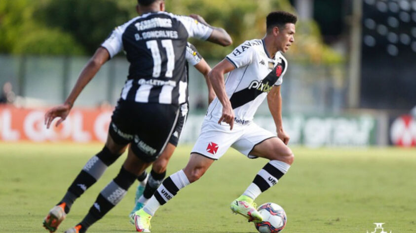 Vasco 0 x 4 Botafogo - Com chances remotas de conseguir o acesso, o Cruz-Maltino foi goleado impiedosamente para o Glorioso, sacramentando a permanência na Série B.