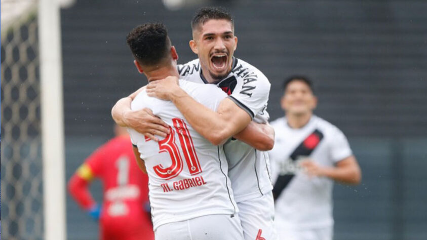 Vasco 2 x 0 Ponte Preta - Na melhor atuação em São Januário sob o comando de Lisca, o Cruz-Maltino venceu com facilidade, com os gols de Andrey e Caio Lopes. 