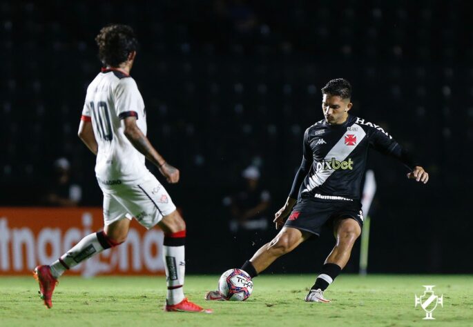 Vasco 0 x 3 Vitória - Desmotivado e sem pretensões, o Cruz-Maltino foi presa fácil para o adversário, que venceu com autoridade. 