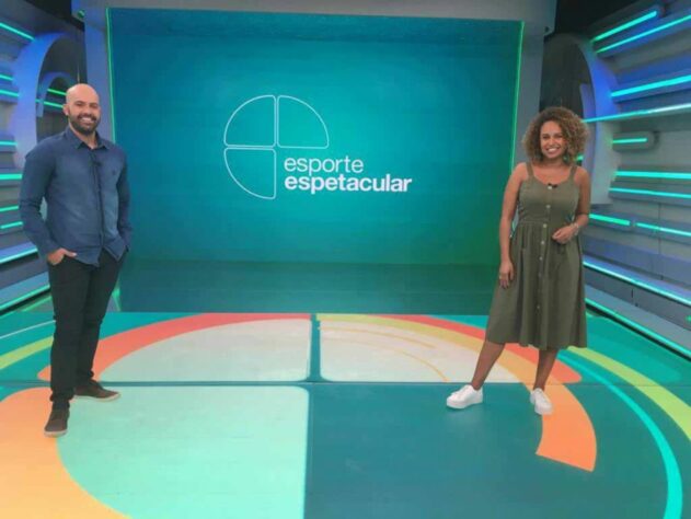 Karine Alves deixou a apresentação do "Troca de Passes" e substitui o colega Thiago Oliveira no "Esporte Espetacular".