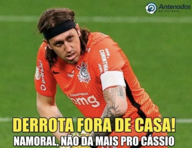 Brasileirão: Corinthians perde por 2 a 1 para o Ceará e torcedores fazem memes com Cássio.