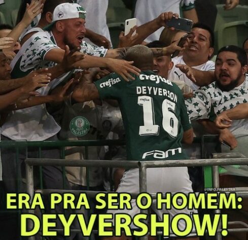 Festa do Verdão: Palmeiras é campeão da Libertadores da América sobre o Flamengo e torcedores enchem as redes sociais com memes.