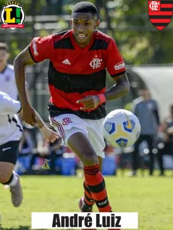 André Luiz: 5,5 – Trouxe muita velocidade ao Flamengo pelo lado direito. No entanto, apesar de ter mostrado vontade, chegou a tomar decisões erradas e não conseguiu prosseguir com algumas jogadas. 