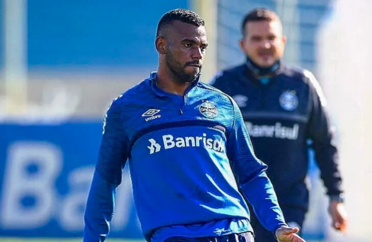 Léo Gomes (26 anos) - Posição: lateral-direito - Clube: Grêmio