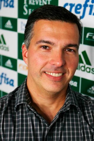 FECHADO - Leila Pereira assume a presidência do Palmeiras no dia 15 de dezembro, porém o processo de reestruturação no clube está em andamento e Roberto Trinas, diretor de marketing, deixou o cargo.
