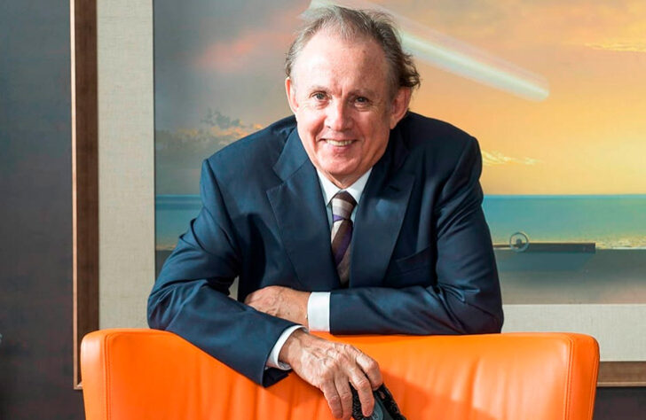 31° lugar na lista nacional da Forbes - Alexandre Grendene Bartelle (72 anos): fortuna estimada em 1,8 bilhão de dólares (R$ 9,3 bilhões) - fonte da riqueza: Grendene - torcedor do Grêmio