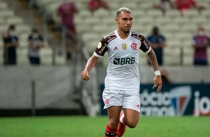 Matheuzinho (lateral-direito) - Idade: 21 anos - Clube: Flamengo - Valor de mercado: 8 milhões de euros (R$ 49,63 milhões)