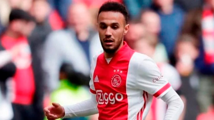 Mazraoui (24 anos) - Posição: lateral-direito - Clube: Ajax - Valor de mercado: 20 milhões de euros (R$104 milhões)