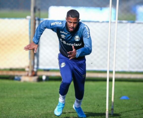 Guilherme Guedes completou quatro jogos pelo Grêmio no Brasileirão, marcando o gol de empate da equipe no primeiro turno, diante do América-MG, mas foi pouco aproveitado, somando apenas 255 na temporada.