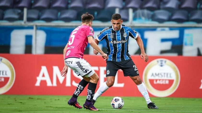 Já o Grêmio, naquele ano, começou empolgando e eliminou o Ayacucho-PER com um agregado de 8x2, mas na 3ª fase perdeu para o Independiente Del Valle-EQU.