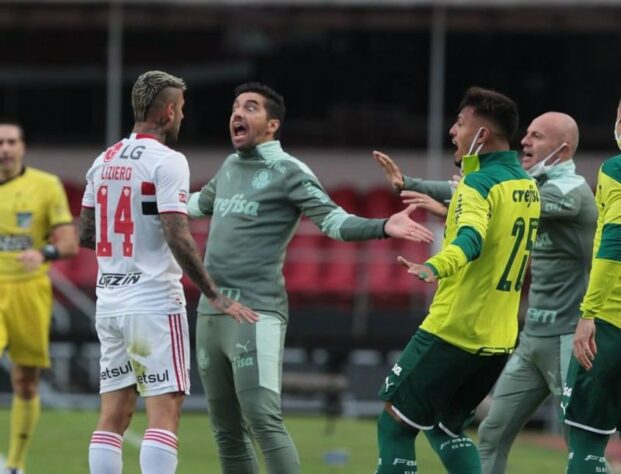 São Paulo sai da fila - O Verdão chegou à final do Paulistão e o adversário foi o São Paulo. A equipe foi muito inferior ao Tricolor do Morumbi na segunda partida e viu o rival conquistar um título após 9 anos de fila.