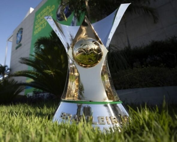 O Brasileirão vai chegando em sua reta final com seis times na disputa pelo título. Algumas equipes já estão com sua situação definida na competição e, por isso, não precisam mais se dedicar tanto à disputa, levantando suspeitas sobre possíveis "entregadas". Relembre a seguir outros jogos que ficaram sob suspeita no futebol brasileiro. 