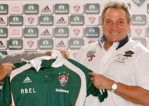 Depois da primeira passagem, Abel voltou para o Fluminense em 2011. Em seu anúncio, o treinador prometeu “devolver o orgulho de ser tricolor”, e cumpriu. Depois de fazer uma das melhores campanhas do segundo turno no Brasileiro 2011, conquistou o Carioca e Brasileiro de 2012. 