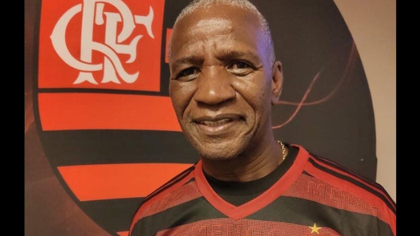  Após a aposentadoria, Adílio trabalhou com Zico no CF e nas divisões de base do Flamengo, entre 2003 e 2008. Não atua mais na área do futebol.