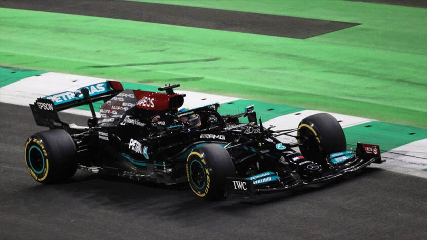 Marcada por confusões, essa foi a penúltima corrida da temporada. Após dois acidentes, Hamilton, que estava nas primeiras posições, parou no pit stop, enquanto Verstappen arrancou e assumiu a primeira posição. Porém, quem venceu foi o piloto inglês. Após a vitória de Hamilton, os rivais vão empatados para o último GP, em Abu Dhabi.