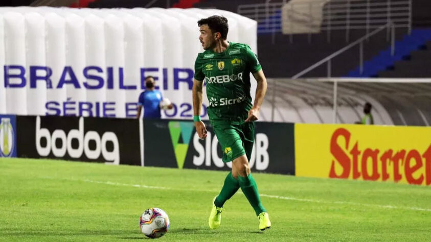 Lucas Hernández (lateral-esquerdo - 29 anos) - retorna ao Atlético-MG após passagem no Cuiabá - Contrato com o Atlético-MG até 31/12/2022 -  valor de mercado segundo o Transfermarkt: 1 milhão de euros (R$ 6,3 milhões).