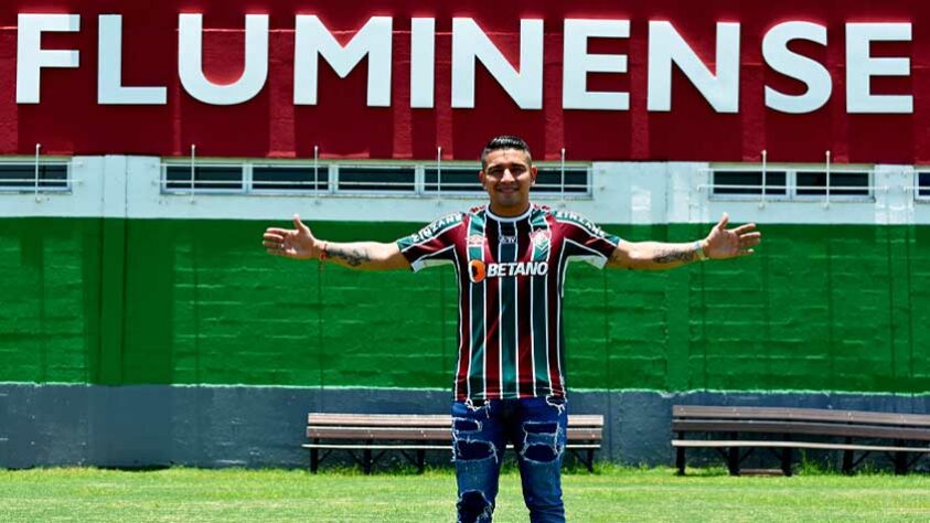 Mario Pineida foi anunciando na última terça-feira. O lateral, que atua em ambos os lados do campo, foi emprestado pelo Barcelona-EQU, que eliminou o clube desta edição da Libertadores. O equatoriano nunca atuou fora do país e tem contrato vigente até dezembro de 2022. 