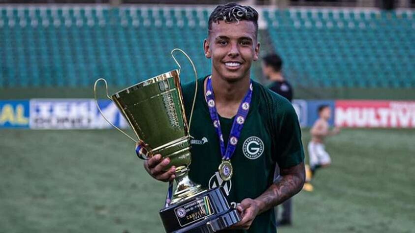 Vinicius Popó (atacante - 20 anos) - retorna ao Cruzeiro após passagem no Goiás - Contrato com o Cruzeiro até 31/12/2024 -  valor de mercado segundo o Transfermarkt: 100 mil euros (R$ 630 mil).