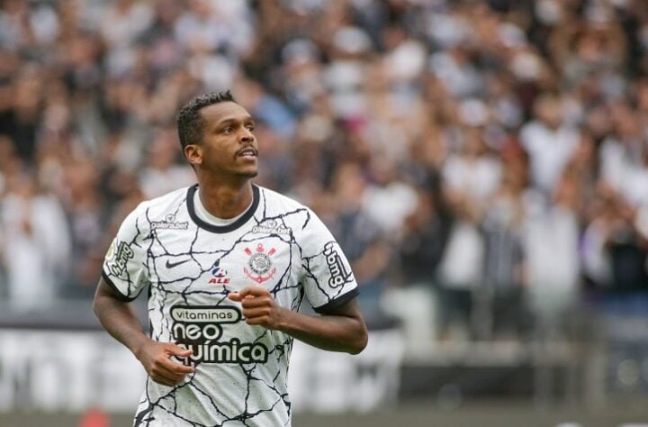 Jô (atacante) - 16 Majestosos pelo Corinthians - duas vitórias, seis empates e oito derrotas.