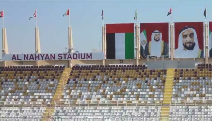Estádio Al Nahyan, em Abu Dhabi, Emirados Árabes Unidos.