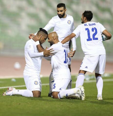 Titular do Al-Khor, Rafael Vaz tem três gols na temporada, porém a equipe venceu apenas um jogo na temporada e vem sofrendo muitos gols.