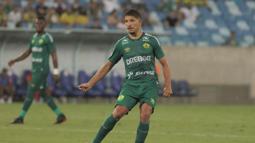 Yuri (volante - 27 anos) - retorna ao Fluminense após passagem no Cuiabá - contrato com o Fluminense até 31/12/2022 - valor de mercado segundo o Transfermarkt: 600 mil euros (R$ 3,7 milhões).