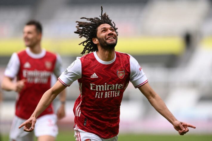 ESQUENTOU - Mohamed Elneny deve ter o seu contrato estendido com o Arsenal após o volante ser procurado pelo clube inglês para negociar a renovação, segundo David Ornstein.