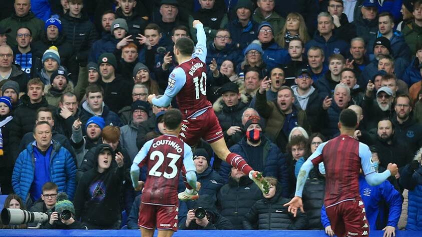 29º lugar: Aston Villa (ING): 320 milhões de euros (R$ 1,78 bilhão) – 36 jogadores no elenco.