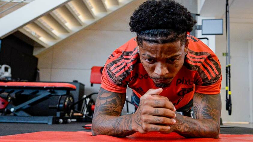 GALERIA: confira 20 fotos do primeiro dia de Marinho no Flamengo