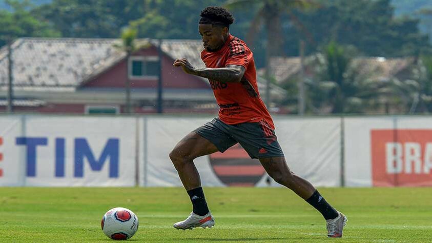 GALERIA: confira 20 fotos do primeiro dia de Marinho no Flamengo